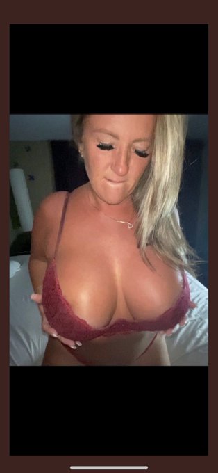 Come see me 800 pictures and sextape. Subscribe 9,99$ on my onlyfans vip and have one sextape free PromoTwitter<a href="/tag/blond"class="tags"><span>#blond</span></a><a href="/tag/bigboobs"class="tags"><span>#bigboobs</span></a><a href="/tag/milf"class="tags"><span>#milf</span></a><a href="/tag/bigass"class="tags"><span>#bigass</span></a><a href="/tag/onlyfans"class="tags"><span>#onlyfans</span></a>