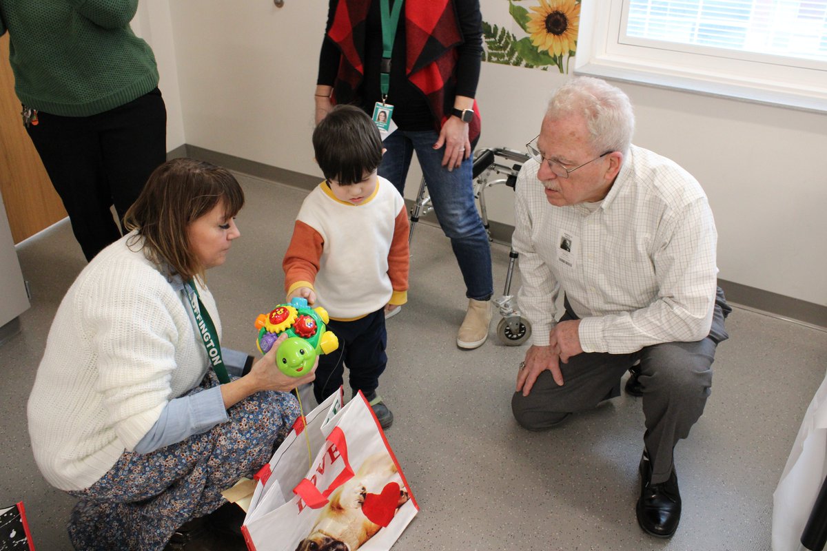 replayforkids's tweet image. Here&apos;s our volunteer round up from November! A massive thank you from our friends @UCPcleveland , Westlake Kiwanis, and the Gilmour Academy Men&apos;s Group!