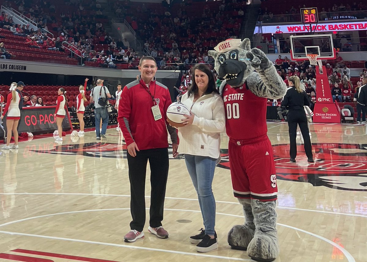NorthStateBank's tweet photo. 🐺 🏀 Another “W” in The Old Barn! Thanks for the game ball, @PackAthletics!
#WeBackThePack https://t.co/UJVKcxFeOI