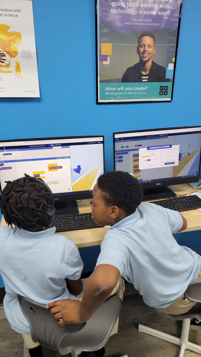 javierfaguilar's tweet photo. In our 3rd day of #CSEdWeek #HourOfCode @efwmaschool #EveryCanCode #ForTheLoveOfCoding 
#CelebratingProgress
#CSHeroes  #CSFirst #CodeWithGoogle  #learning #teamwork #equity #diversity #confidence  #code #creativity #CSforALL #EveryCanCode @csteachersorg @dfwcsta @weteachcs https://t.co/y04QjIw6Kf