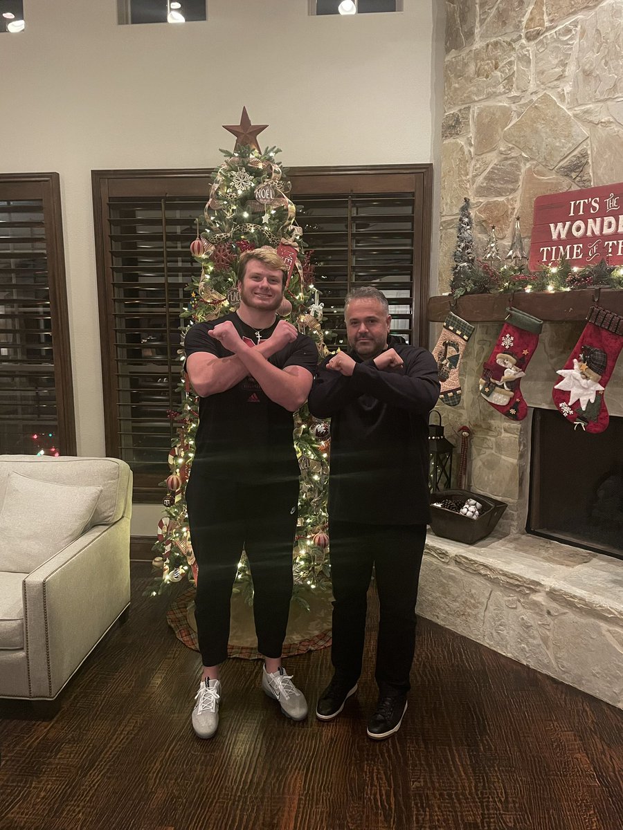 Riley_VanPoppel's tweet photo. Had an AMAZING home visit with @CoachMattRhule @Coach_Satt‼️@HuskerFBNation #GBR🌽🎈☠️ https://t.co/BQwfLgwQuJ