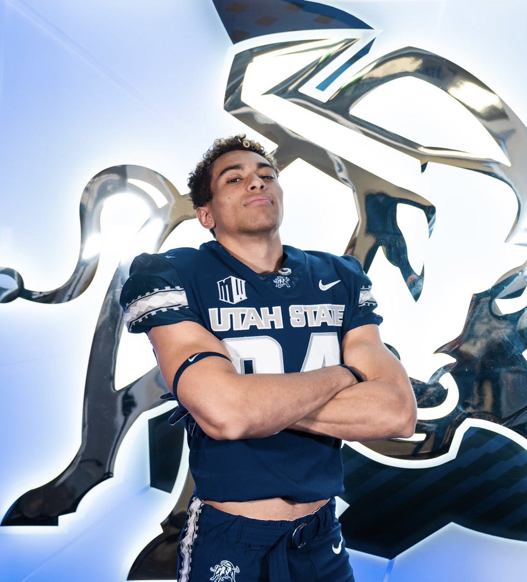 HemalotoK's tweet photo. Thank you @DjTialavea_86 &amp; @USUFootball.  Appreciate the PWO opportunity.                                          @LehiFootball @LehiGridiron @LehiHighSchool https://t.co/z0ajaEEcPp