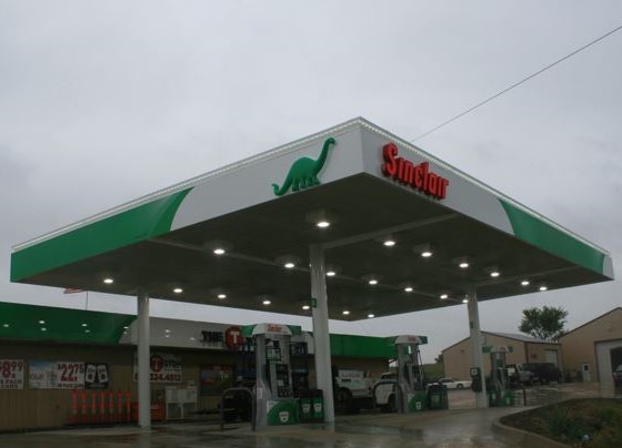 The T Stop
Savannah, MO

#sinclairoil #sinclairdino #gasstation #dinosaur #dino #fuel