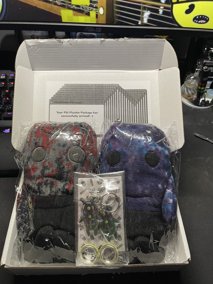 Omfggg Thankyou soooo much <a href="/littlepillsnft/">Little Pills</a> <a href="/mintmaker/">MintMake</a> these little pills plushies are soooooo dope 🖤🖤🖤