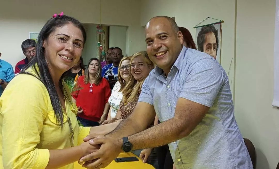 uptmaoficial's tweet photo. En la Upma se realizó la inauguración del nuevo espacio del sindicato y la entrega de los botones de 5,10,15 y 25 años de servicio a los trabajadores de la institución. https://t.co/OIo8NKoyvs