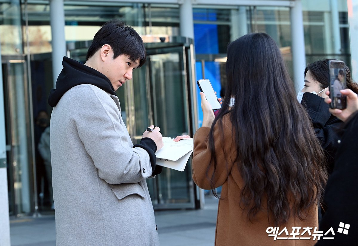 allaboutkopular's tweet photo. #๊ณ ๊ฒฝํ #gokyungpyo #kokyungpyo #kopular #HAPPYO #Connect https://t.co/UcJzp7kfrq