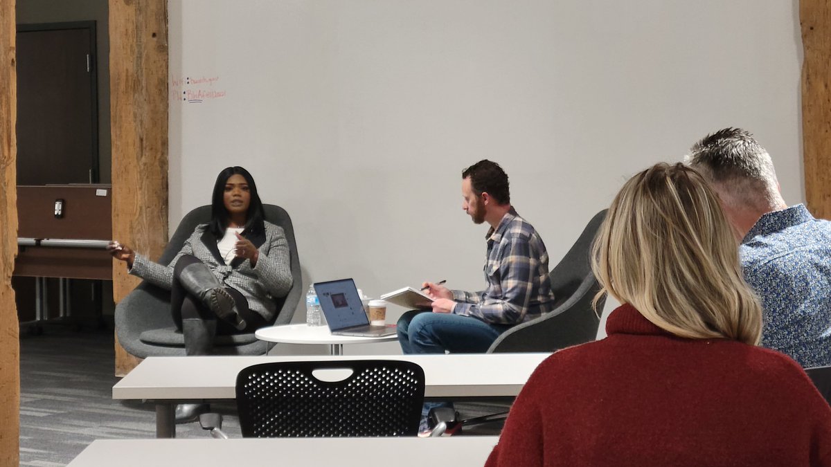 TweetTinderbox's tweet photo. Thank you, Kitara, for joining us. We are better because of it!

Also, thanks to @BernardoWills for hosting, Brew Peddler for the drinks, and Nathan Slabaugh for the video support. (4/4) https://t.co/33oE0B4NFx