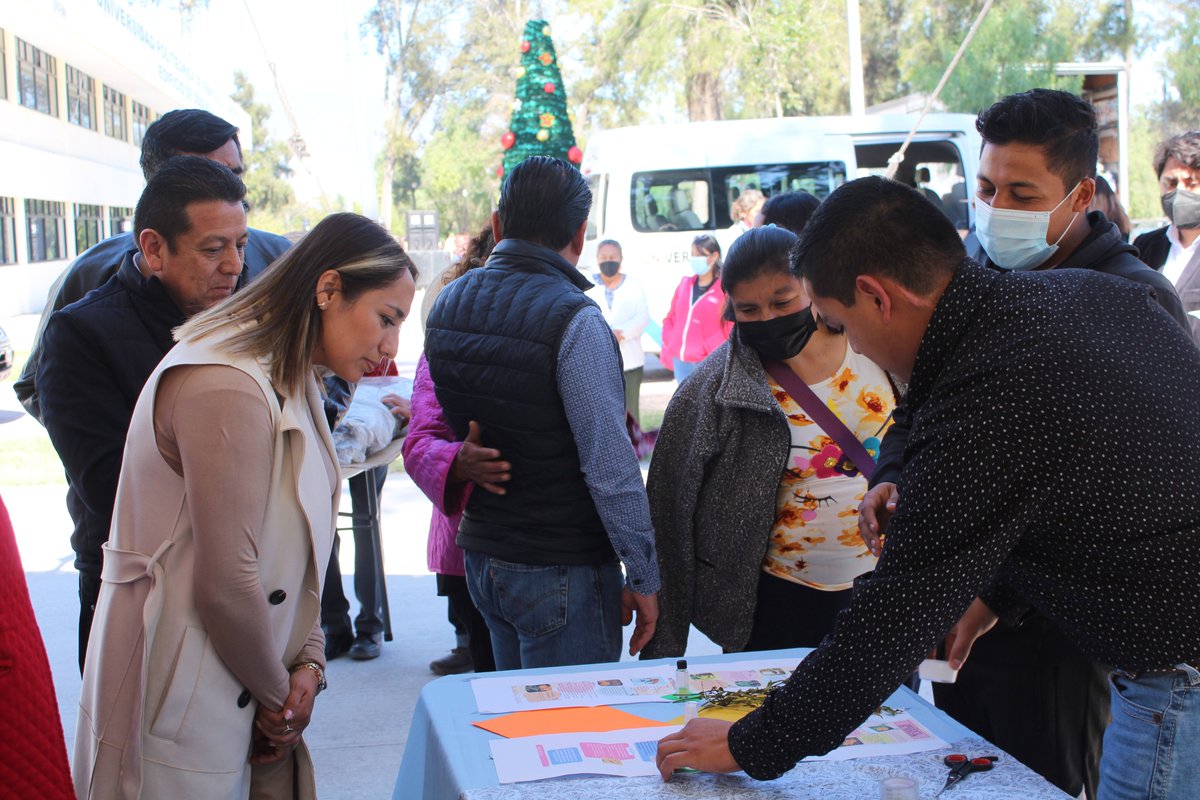 UPFIM_Oficial's tweet photo. Estudiantes de Ing. Agroindustrial encabezaron la EXPO AGROINDUSTRIAL 2022, espacio que muestra los productos desarrollados en el transcurso del cuatrimestre. https://t.co/ZtH6SdQiap