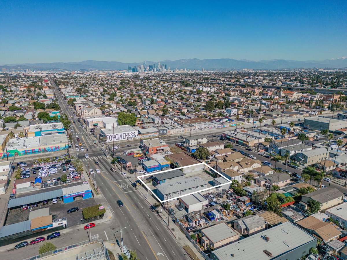 TiaoProperties's tweet photo. NEW PRICING! Non-LA rent controlled, fully remodeled turnkey property consisting of 9 units including one newly constructed ADU. 

✨New Price: $3,375,000✨

More info here: https://t.co/OAsPmNiT9w

#InvestmentProperty #MultifamilyForSale #LosAngelesRealEstate #1031Exchange https://t.co/AFJKBcs3a2