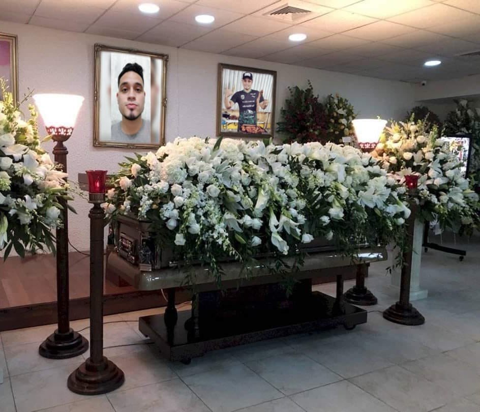 SFunebres's tweet photo. Hoy en nuestras salas de velación se lleva a cabo la ceremonia luctuosa de quién en vida fuera, nuestro buen amigo @baleadero__0501. https://t.co/jT9RQcwwS6