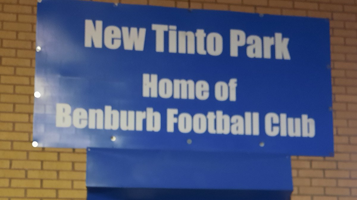 martinh1972's tweet photo. 2️⃣0️⃣2️⃣2️⃣ l 8️⃣9️⃣

Ground 1️⃣2️⃣7️⃣

St Cadoc's 3️⃣ - 0️⃣ @johnstone_burgh

0️⃣ 🐕 and a crowd of around1️⃣0️⃣0️⃣

☕️ 6️⃣/1️⃣0️⃣ 

A good win for the hosts on a cold night

The young team made a lot of noise with their drum

#stcadocs #johnstoneburgh #groundhopping https://t.co/lG752Xp2P9