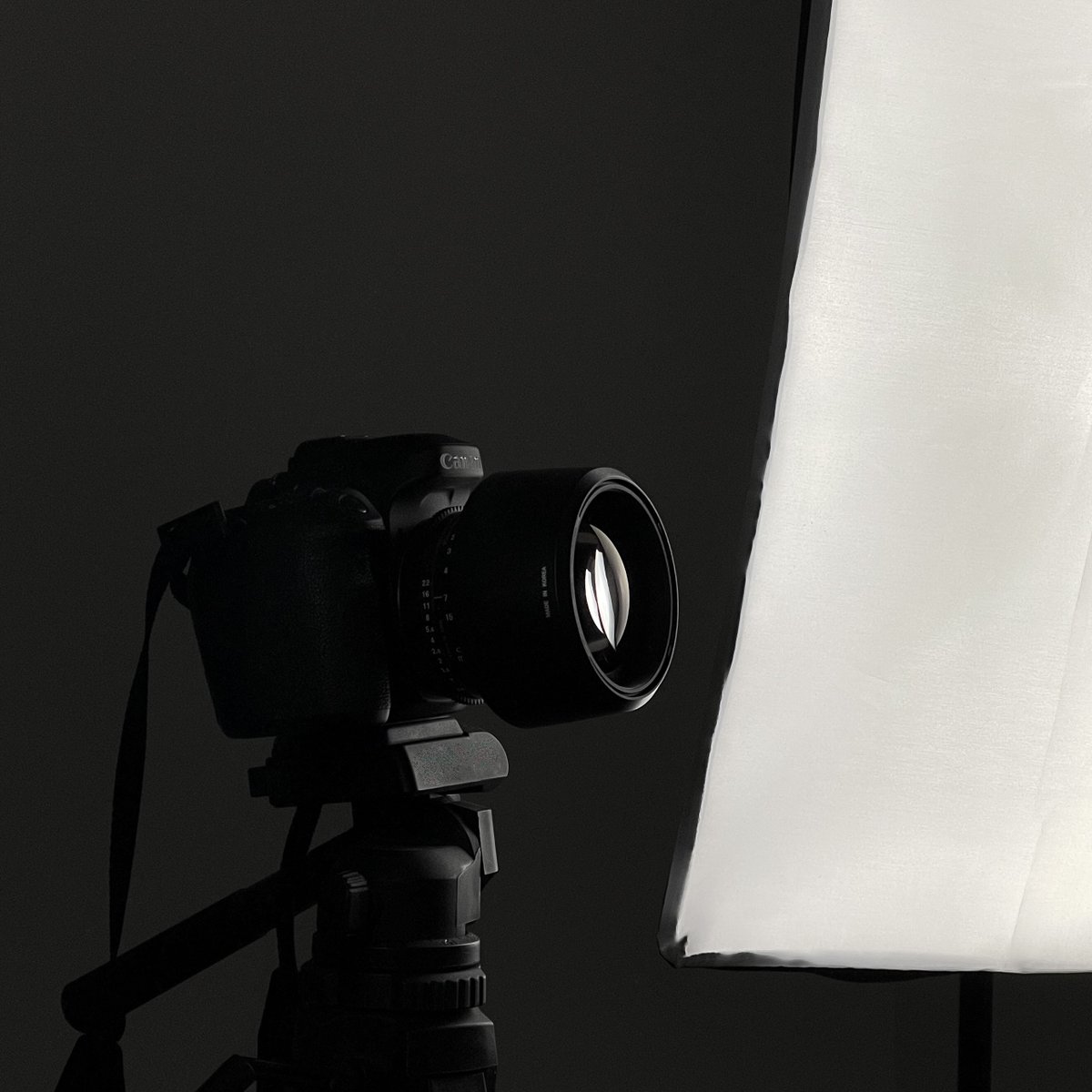 When you only have eight seconds to capture your audience's attention, words alone are rarely enough. A strong visual impact will allow your brand to express itself in an instant to capture the audience you're trying to reach. Photo and video can help you achieve that.