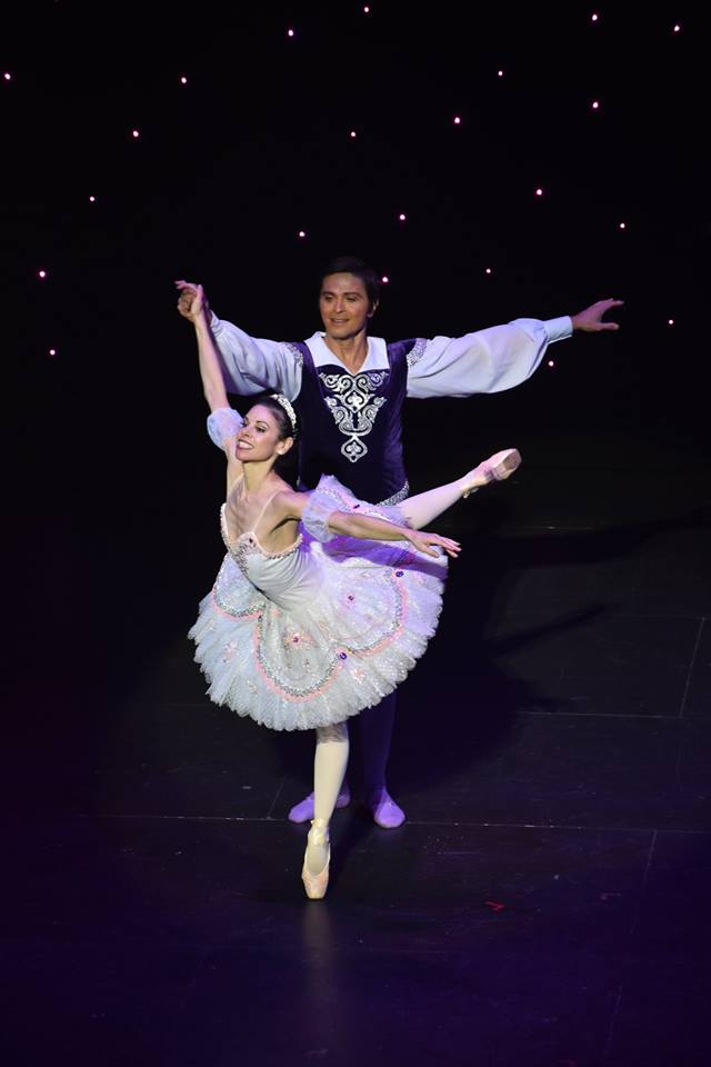Luhrs & Associates (@luhrsassocpress) on Twitter photo See The #Christmas🎄 show at the historic <a href="/StGeorgeTheatre/">St. George Theatre</a> with <a href="/BALAMDance/">BALAM Dance Theatre</a> Theatre's 🤶Robin Gilbert & Artistic Director Carlos Fittante performing The Nutcracker's Pas de Deux.
Fri. 12/9-12/11 | 35 Hyatt St, Staten Island, NY
🎄Info./Tickets: stgeorge.theatrestatenisland.org
#ballet See The #Christmas🎄 show at the historic <a href="/StGeorgeTheatre/">St. George Theatre</a> with <a href="/BALAMDance/">BALAM Dance Theatre</a> Theatre's 🤶Robin Gilbert & Artistic Director Carlos Fittante performing The Nutcracker's Pas de Deux.
Fri. 12/9-12/11 | 35 Hyatt St, Staten Island, NY
🎄Info./Tickets: stgeorge.theatrestatenisland.org
#ballet
