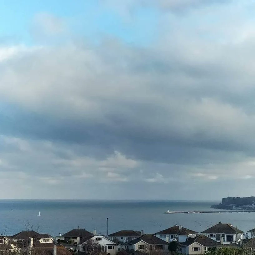 MichellePoet's tweet photo. #views #viewsfordays #photo #photography #photographer #photooftheday #photographyislife #photographersinfocus #photogram #ocean #oceanside #oceantherapy #oceanlife #oceanview #lovejihaad #beautifulday #winter #oceanphotographer #oceanphotography #cloudstagram #clouds #cloudscape https://t.co/aCGbhciS5P