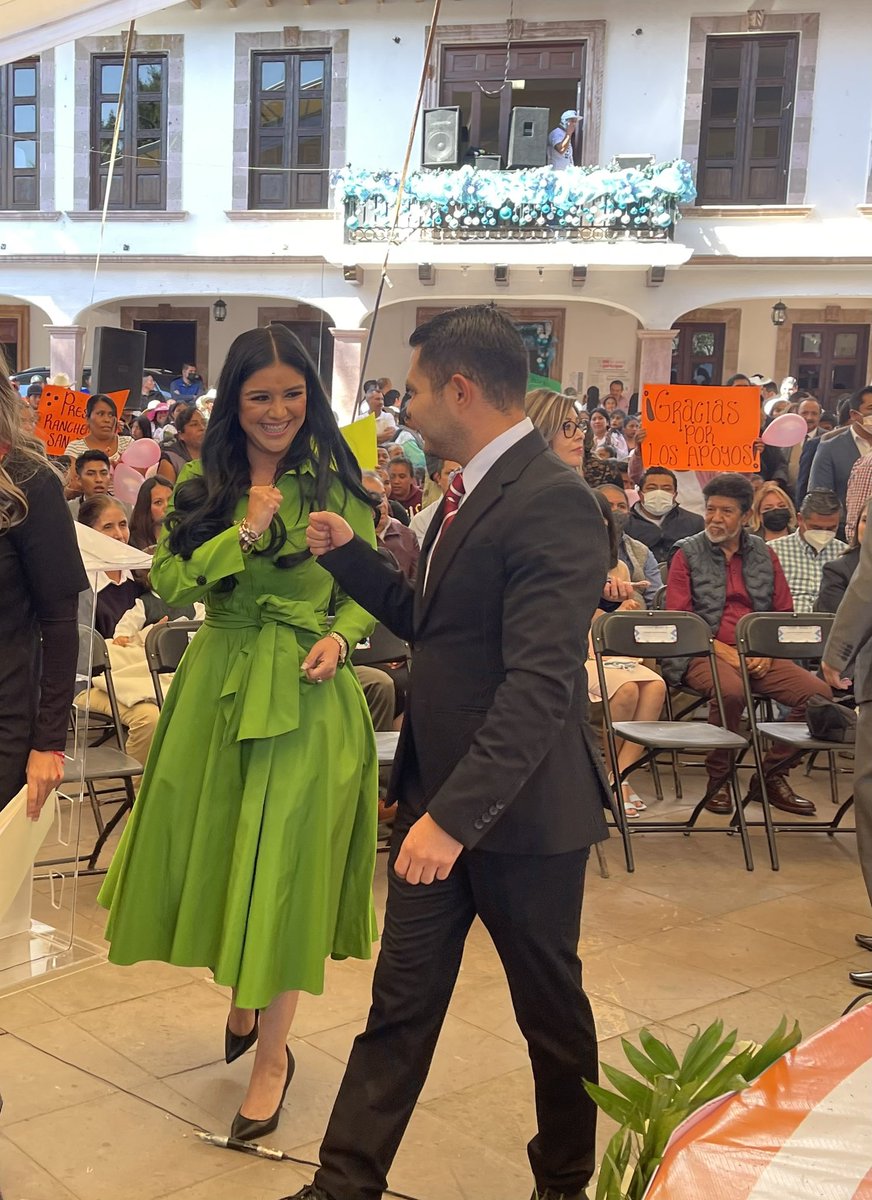 EdgarValadezO's tweet photo. ¡Muy buena tarde! 
En Donato Guerra acompañé a la Presidenta Municipal @caralbarrang a su 1er Informe de Resultados, sin duda alguna el trabajo se ve reflejado en todo el municipio, mi más sincera felicitación y reconocimiento para la alcaldesa, cabildo y su equipo de trabajo. https://t.co/oX9MQB51vn
