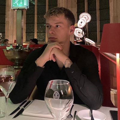 klxbe's tweet photo. #nieuweprofielfoto https://t.co/ZeKOh3sBS4