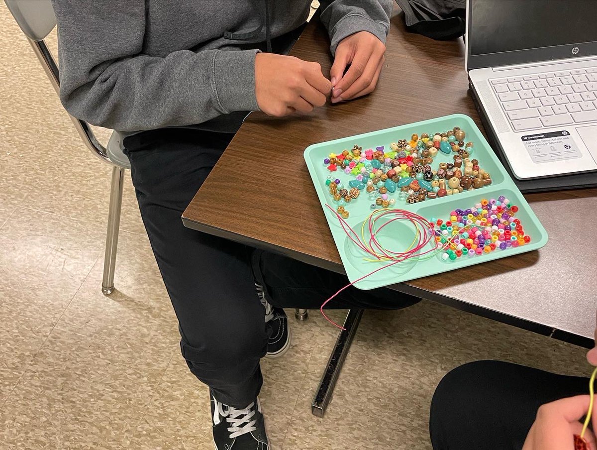 Perrymiddlemath's tweet image. 10/10 recommend converting the Algebra 1 @desmosclassroom Bracelet making activity into a day of actually making bracelets! My @Harshman_MMS 8th graders LOVED it!!