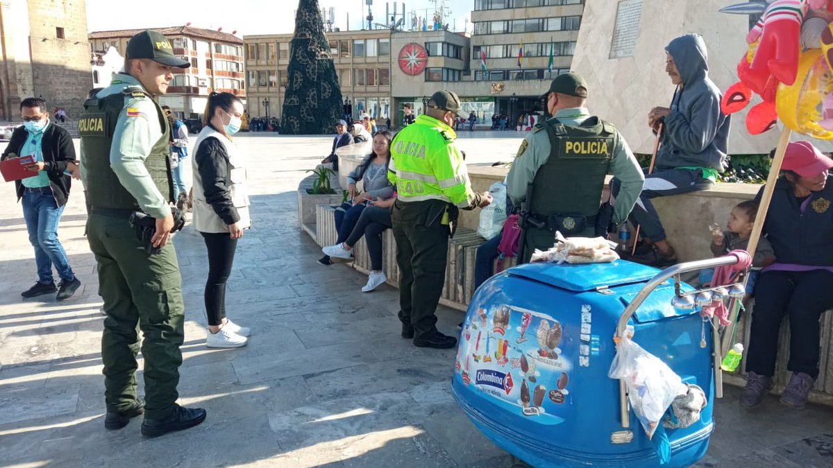 adricamachol's tweet photo. #AEstaHora realizamos plan de prevención y control centro y establecimientos públicos sobre prevención al uso y comercialización de la pólvora, en la ciudad de Tunja, con apoyo de Policía de Infancia y Adolescencia #ElCambioEsSinPólvora 🎄 https://t.co/CngKDetU2E