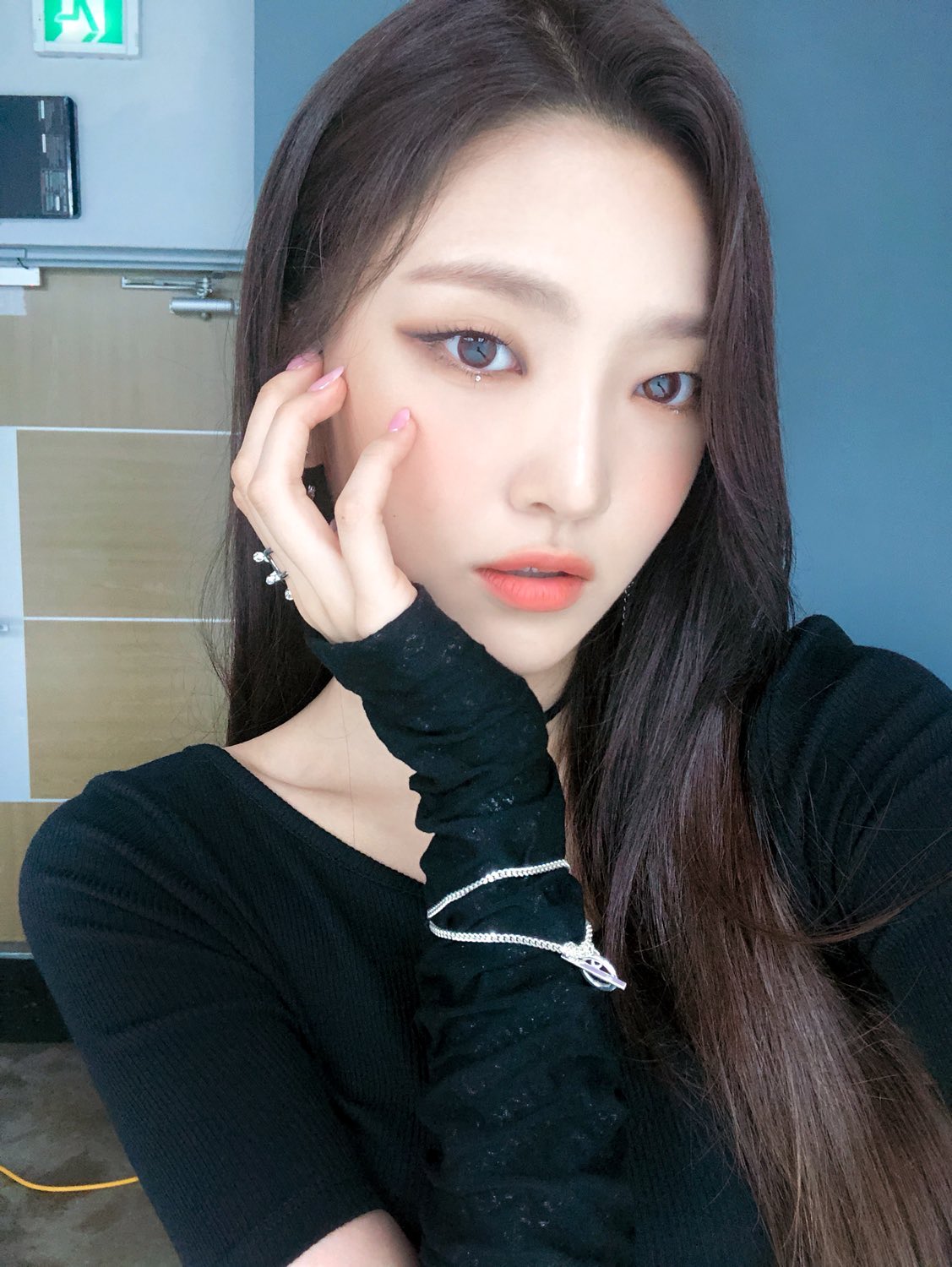 FjaKSCrXgAECgcr?format=jpg&name=large