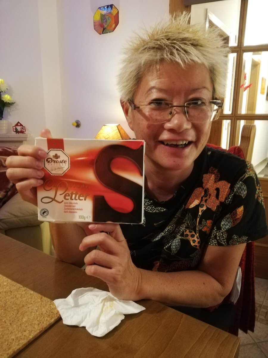 jjassociatesYin's tweet photo. Dank je to my #dutch friends received a #Christmas chocolate letter to celebrate #Sinterklass
#dankje #fijnekerst 🎅🎄🎅🎄
#droste https://t.co/rjcPXGPvEk