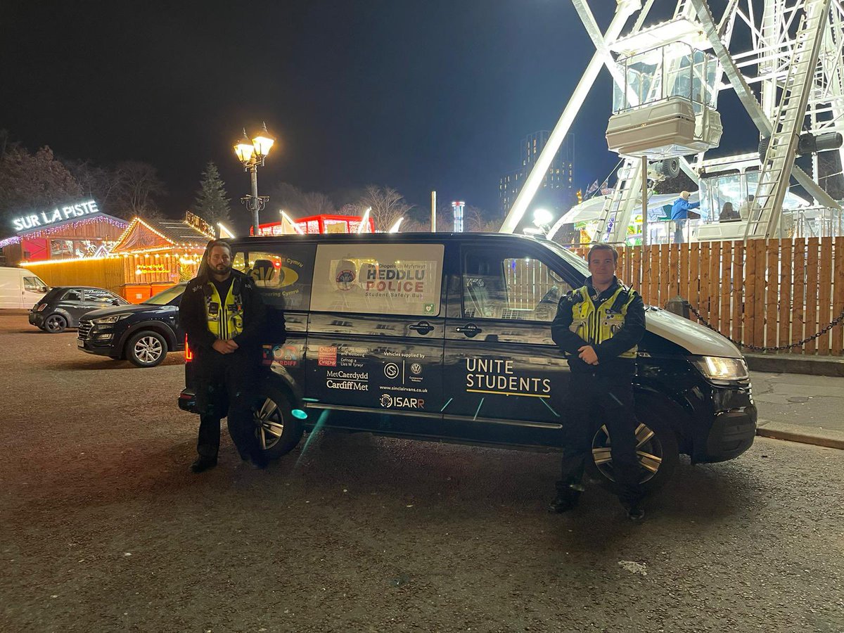Wednesday night &amp; our @SWPVolunteers are back out with @SWPCardiff on the #SafetyBus 
They’re out until 0430hrs patrolling the city &amp; responding to calls📱 from <a href="/CLicensees/">Cardiff Licensees</a> 
The team will be ensuring anyone who’s become vulnerable gets to a place of safety tonight @commissioner