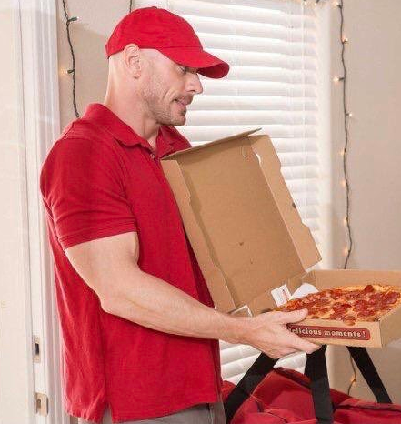 Who ordered the meatlovers pie??? 🍆🍕🍆🍕🍆 https://t.co/1cJxjc7y3c<a href="/tag/mandalorian"class="tags"><span>#mandalorian</span></a>