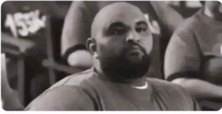 لما تحكي للشيخ عن بلاويك وتلاقيه في خطبة الجمعة بيقول : حدثني أحد السفهاء🫣