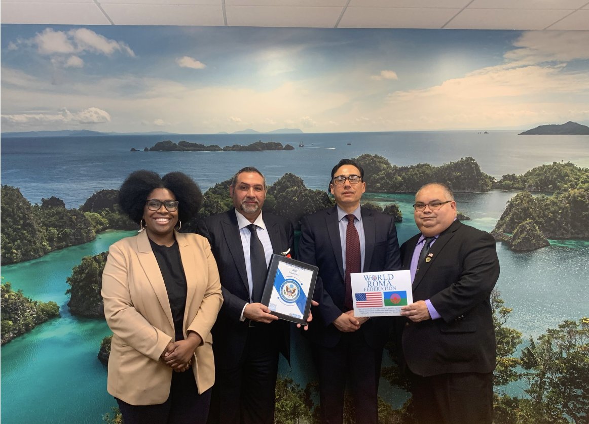 US_SRREJ's tweet photo. Today my team met w/ Janos Sztojka &amp; Deny Dobobrov from the @WRFederation to discuss their advocacy work for #HumanRights of Roma &amp; our collective efforts to engage UN member states about Roma related issues. https://t.co/spkmgMU67J