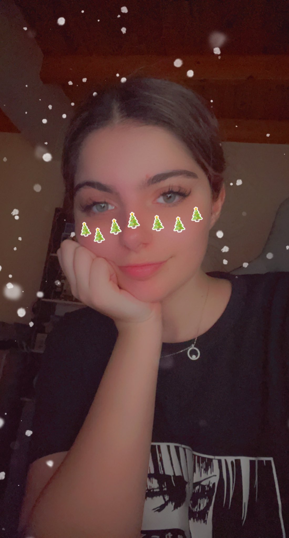 TW Pornstars - Julieta Allegretti 🥰. Twitter. Hoy no hay directo u.u me