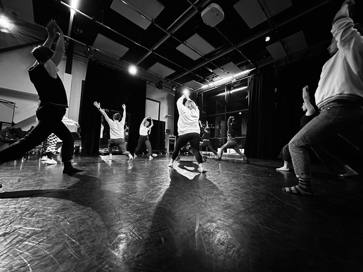 eastlondontc's tweet photo. What an amazing workshop we had! π€© Thank you Mia Pincekova for leading us through Exploring Physical Freedom on Stage Workshop π
We will be announcing the next workshop very soon so stay tuned! We hope to see you all there. βΊοΈ #ELTC #theatreworkshop #freeworkshop #london https://t.co/0cquzzdAIq