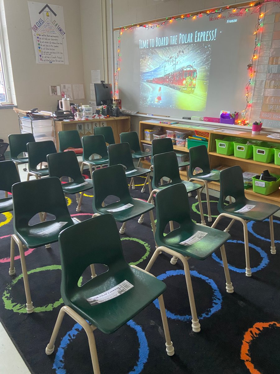 MissMajor21's tweet photo. Grade 2/3 students began their journey on the Polar Express today to travel around the world to learn about different holiday traditions! We started out thinking about our own family traditions today and will continue our journey over the next few weeks! 🚂🌎 https://t.co/SX2ajPA7o2