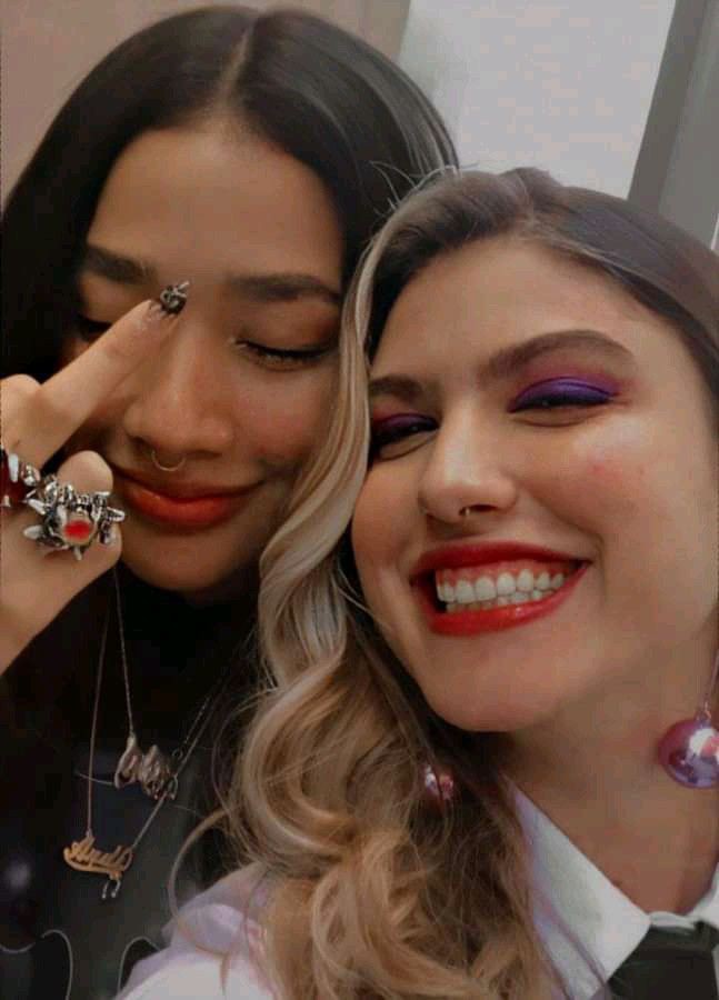 ⠀

                 ♡