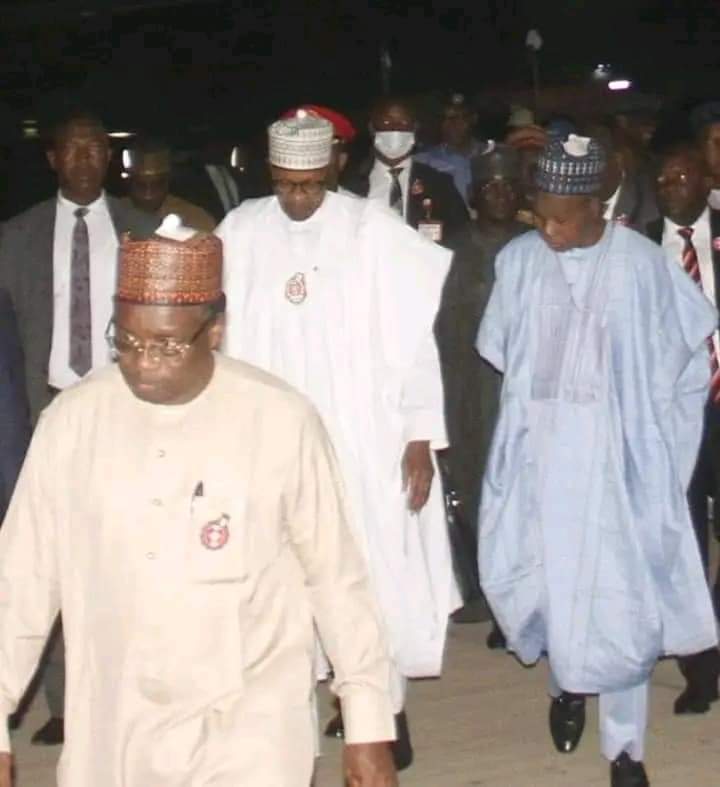 JaafarUmarAbba's tweet photo. Tonight, President @MBuhari Has Just Landed In Daura His Home Town, For a Four Days Leave, In Katsina State.

#PMBInDaura https://t.co/SL3H8CbkEm
