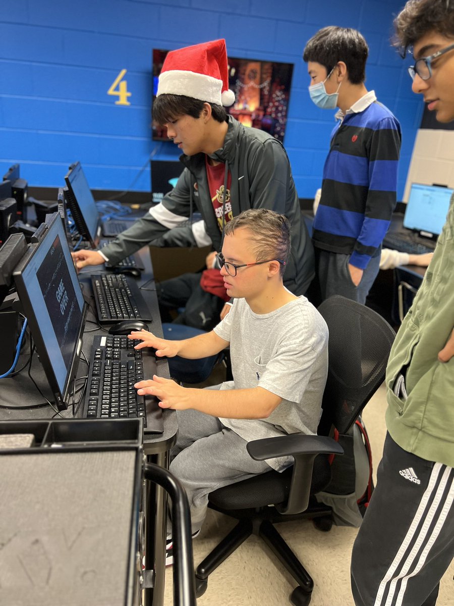 Annual Johns Creek CBI/CompSci day was great! Collaboration between CompSci &amp; Engineering with CBI as beta testers. So much fun! #InclusiveSchoolsWeek @LeadGladiator <a href="/Steve_Sweigart/">Steve Sweigart,Ed.D</a> <a href="/ZeiglerKatie/">Katie Zeigler</a> <a href="/FCS_SEC/">FCS SEC</a>