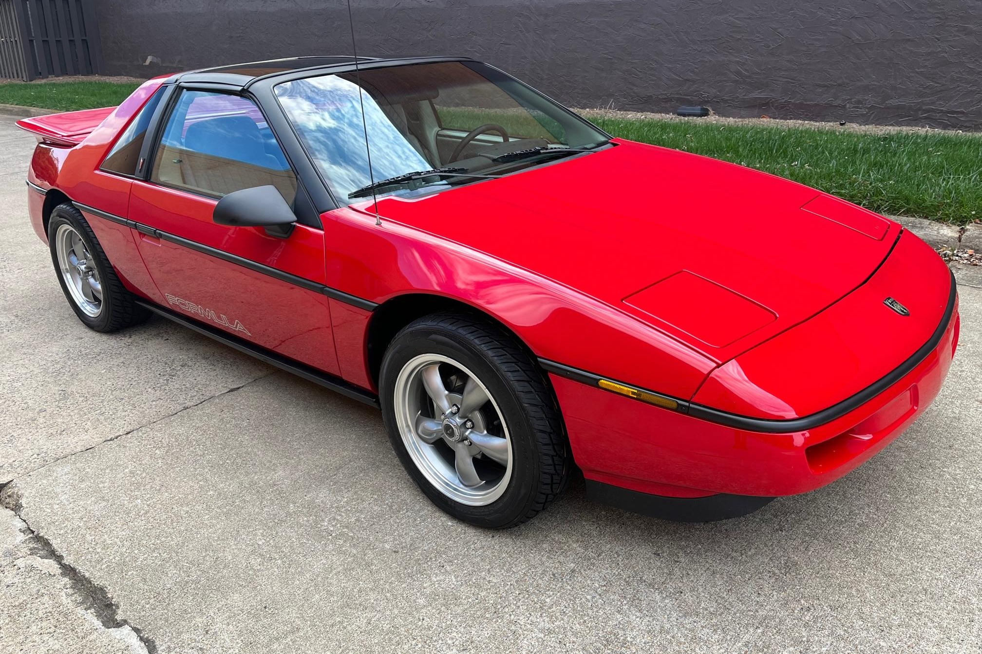 1988 Pontiac Fiero Formula