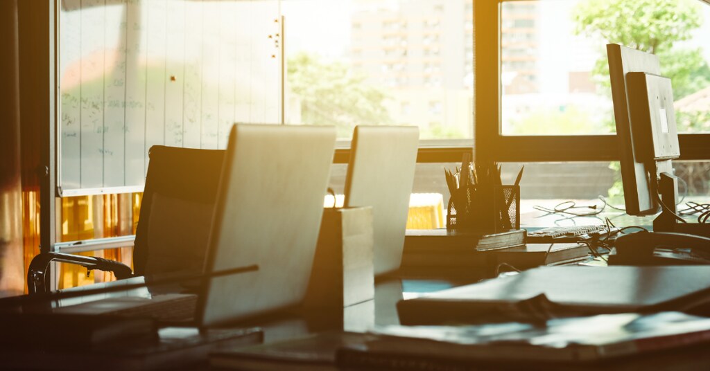 judythornell's tweet photo. The workplace in 2023 will include even more #hybridwork, shorter workweeks, more upskilling, and maybe VR? https://t.co/9oXVswjqK6

#WorkplaceWellness #Payroll #BaytekLLC https://t.co/zvDs8RMrPB