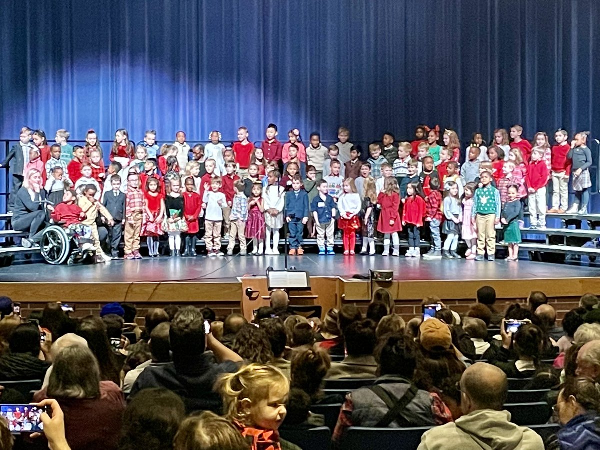 wilcoxprincipal's tweet photo. It is SO nice to have live performances. Mrs. Thomas’ kindergarten students are excited to share the songs they have been leaning. https://t.co/5X0uWuP08j
