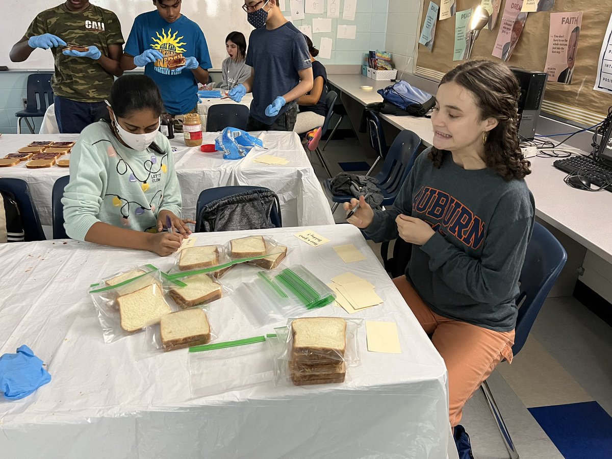 RebeccaSWms's tweet photo. Proud principal! Our 8th graders made 1,000 sandwiches with kind notes for The Sandwich Project in SS classes to fight food insecurity in GA. Thanks to all who contributed supplies and time! #TheWebbWay @WebbBridgeMS @wbms_pta @FultonZone7 @FCSocialStudies @FultonCoSchools https://t.co/fdp2CoACE2