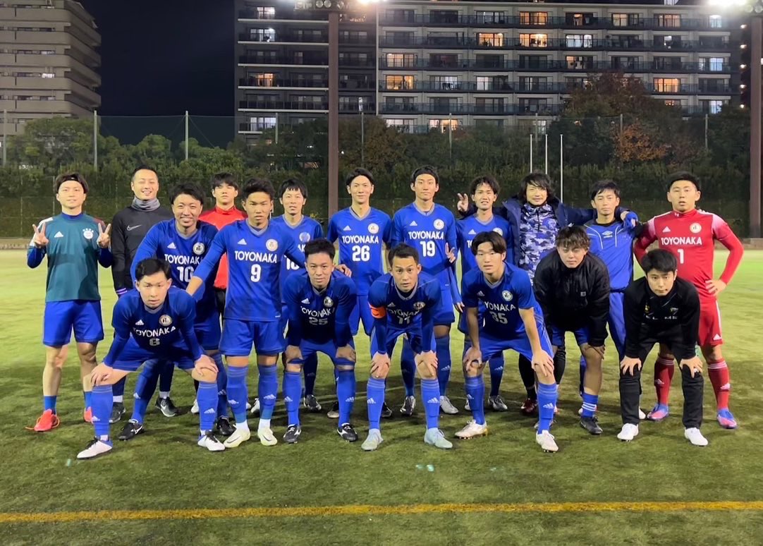 ToyonakaFc's tweet photo. 大阪府社会人リーグ2部優勝！！
1年での一部リーグ復帰！！
また強い豊中を見せれるように
がむしゃらに頑張ります💪
今後も応援よろしくお願いします！
#豊中FC
#サッカー
#豊中市
#社会人サッカー https://t.co/RMZjgXs1Ha