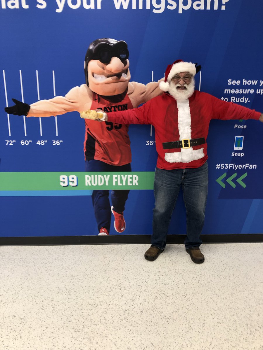 Ydoom's tweet photo. Let’s go Flyers. #dayton6th. #hohoho #Flyingsanta https://t.co/KVk0Sv84Sj