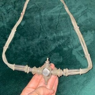 SwamiLakshmanjo's tweet photo. LOOK! unique and precious pieces of jewelry for sale at our #auctionfundraiser
https://t.co/DY8HtWvhzO
#auction #nonprofit #fundraiser #art #donate #charity #love #christmas #handmade #gift #fundraising #giftideas #antique #support #jewelry #forsale … https://t.co/hLGShSrf2r https://t.co/jWFd3TF77G