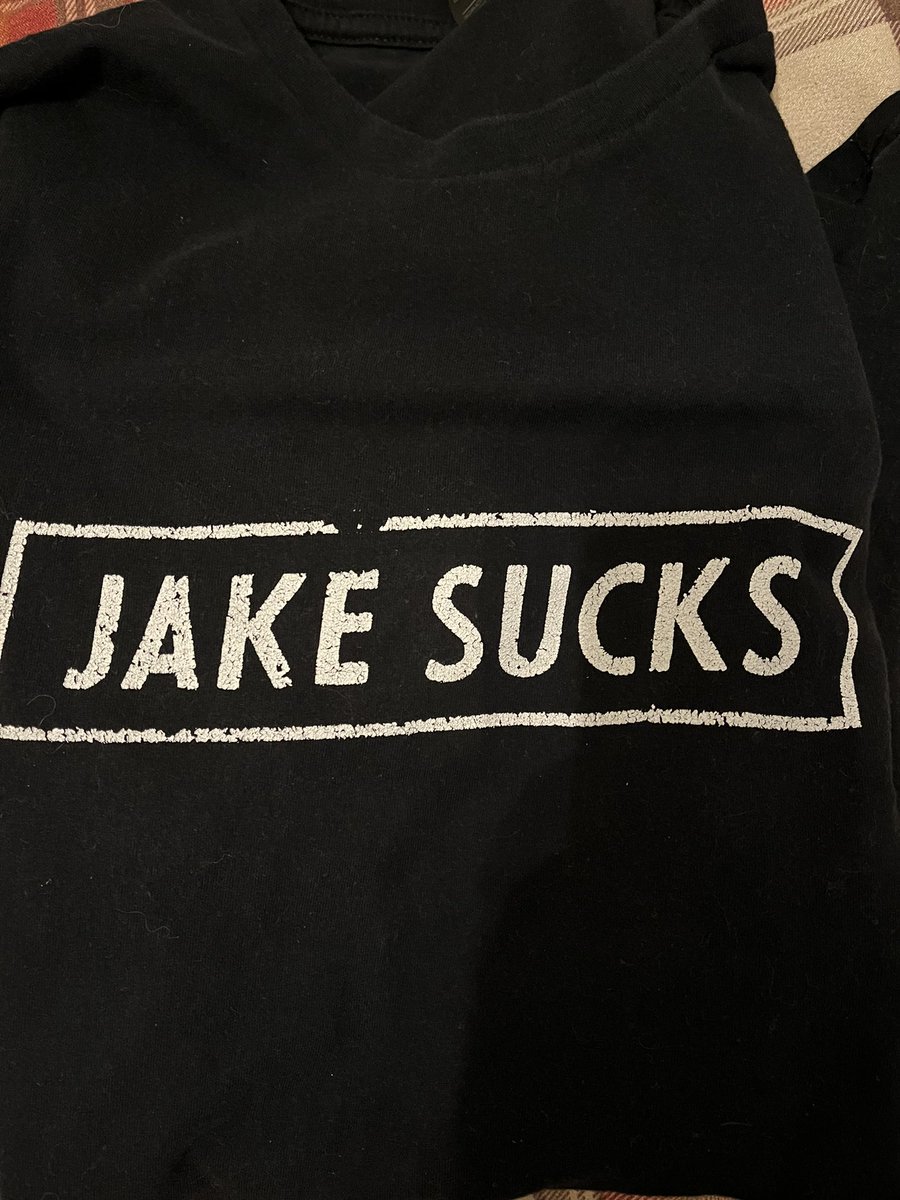 ryguyfletch's tweet photo. Not only has @TalkinJake not accepted my LinkedIn request, but ironically the @JomboyMedia shirt I got has already deteriorated after only a handful of washes #jakesucks https://t.co/bQyB2FcPOL