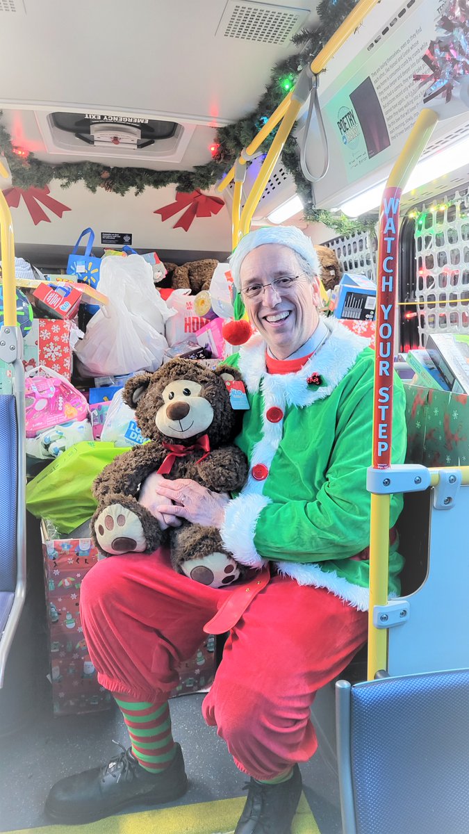 vanbcstakecomm's tweet photo. The Reindeer Bus rides again!! 839 new Toys for Tots collected at the Templeview Pavilion. We shared hot chocolate, cookies and the best feeling of all -- giving to help others at Christmas!
#lighttheworld #translinktoysfortots #vanbcstake https://t.co/Hrwos53Kmd
