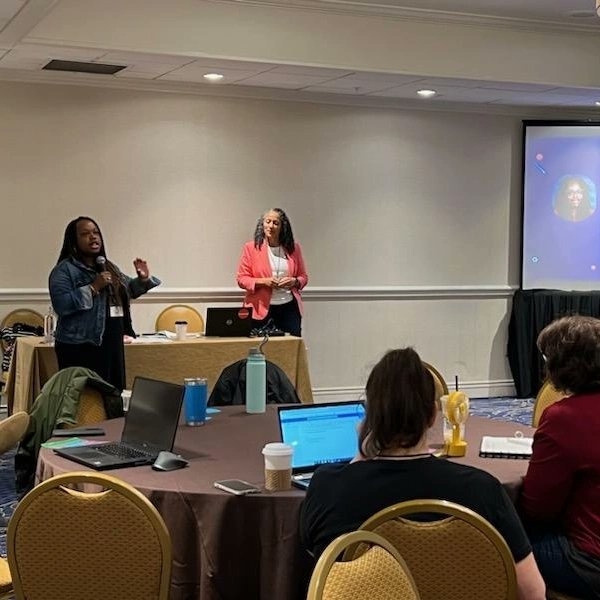 Gina Harris tweet media