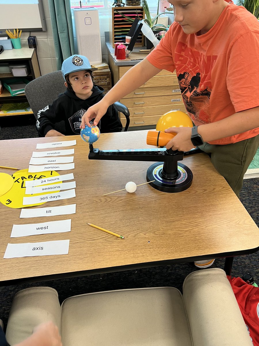liz_duban's tweet photo. 5th graders @HicksElementary showing their understanding of vocabulary and language using models and with an engaging TPR song about Earth’s rotation and the day/night cycle! 🌎 ☀️ @LISDScience @HarrisHES https://t.co/cibBCjPHX6
