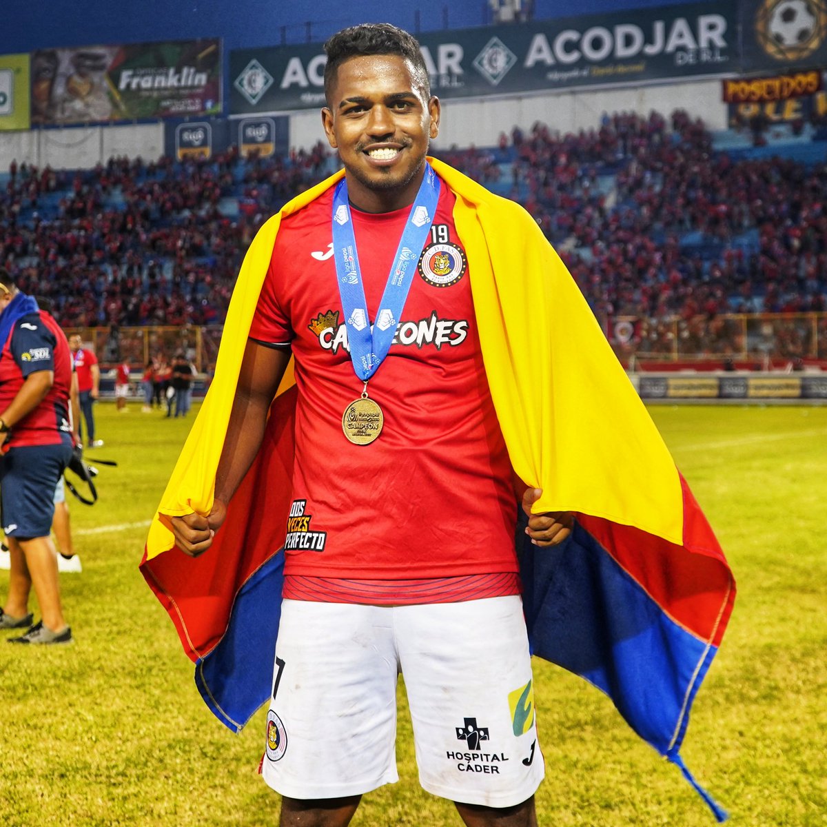 La camisa del CAMPEÓN 🐯🏆 19 estará disponible en la oficina del Estadio  Quiteño a partir de mañana. Puedes adquirir desde este jueves 8/diciembre  desde las 9 a.m. tu camiseta en todas, image size:1200x1200