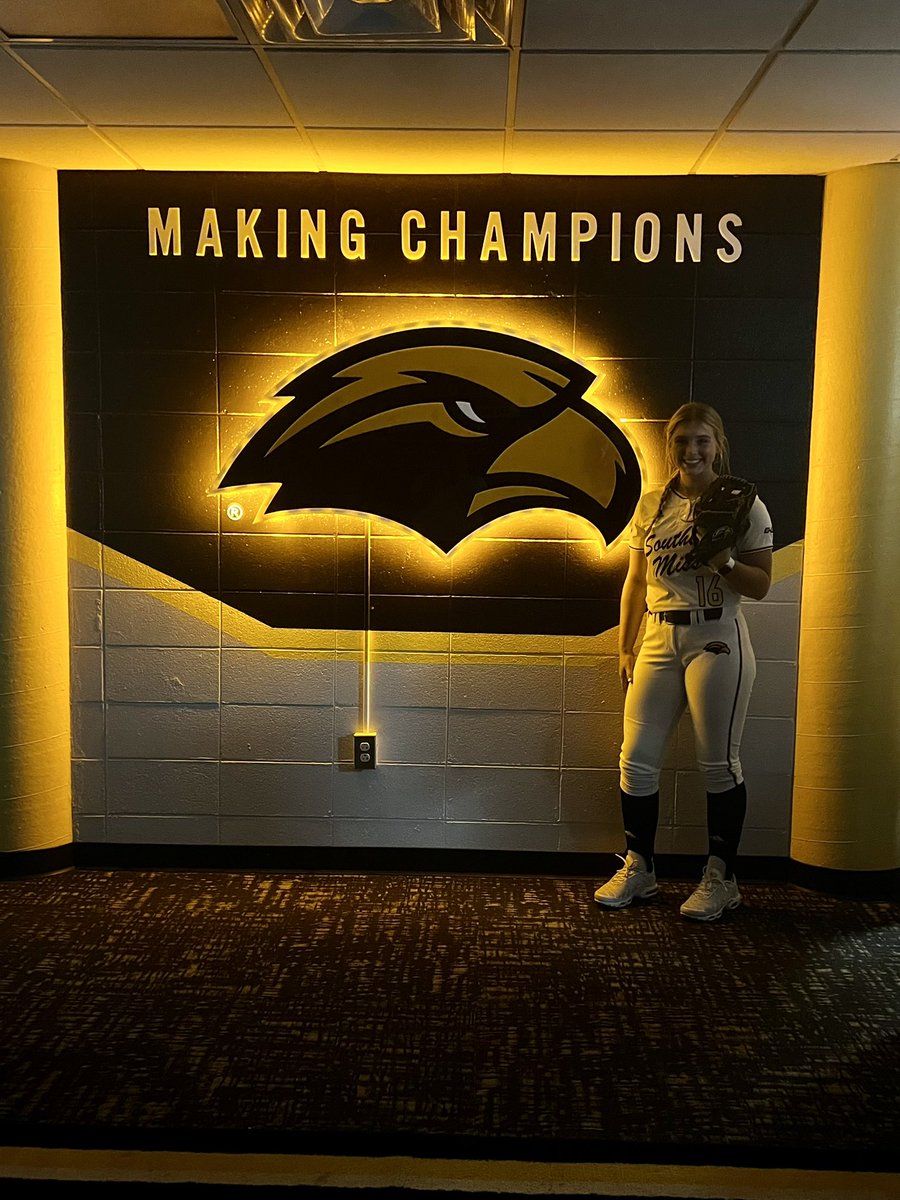 AbbiTroquille's tweet photo. I am so exited to announce that I will be continuing my softball and academic career at Southern Miss! I want to thank everyone who has supported me in my journey and also thank the coaches for believing in me!  @NataliePooleUSM @BigRockHawk @IzzyWerdann @lavoodooallen https://t.co/GXNQN0f9L3