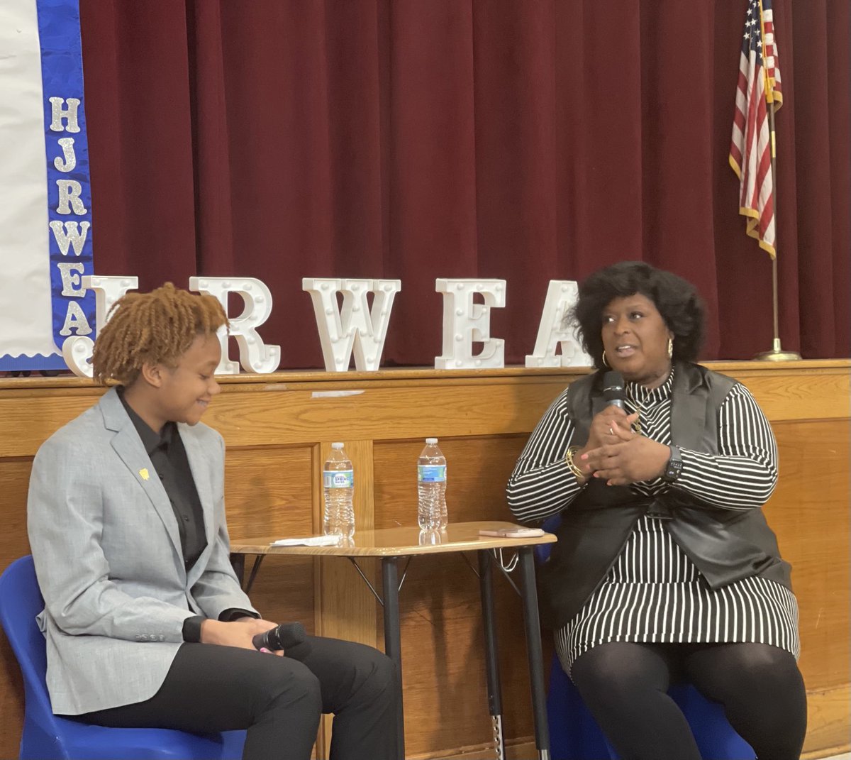 Another amazing student leader engages with ⁦@DrLisaHerring⁩ in a cluster Superintendent’s Chat. ⁦@Retha_Woolfolk⁩ ⁦@MattSmithEdLD⁩ ⁦@apsupdate⁩ ⁦@TaraSheltonSEL⁩