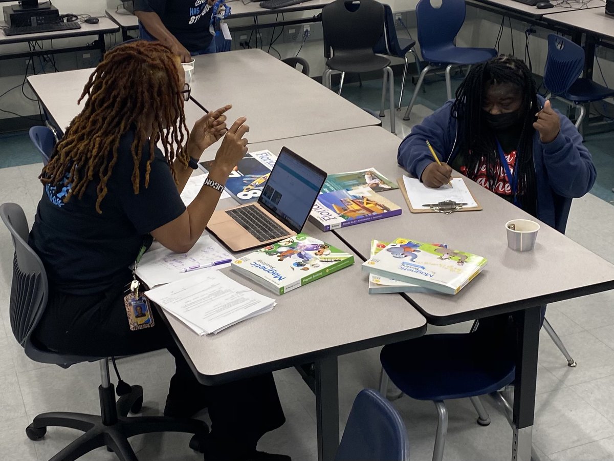 RBobinchuck's tweet photo. Our learning continues today with the amazing #InstructionalLeaders of @MadieIvesES! We analyzed student #DiagnosticData to #AccelerateLearning and address #UnfinishedInstruction.
#iReady #MyiReady @iReadyMDCPS #KnowBetterDoBetter #BeTheChange #MathIsFun #ELAAllDay #EdTech https://t.co/Zv60iQQRTl