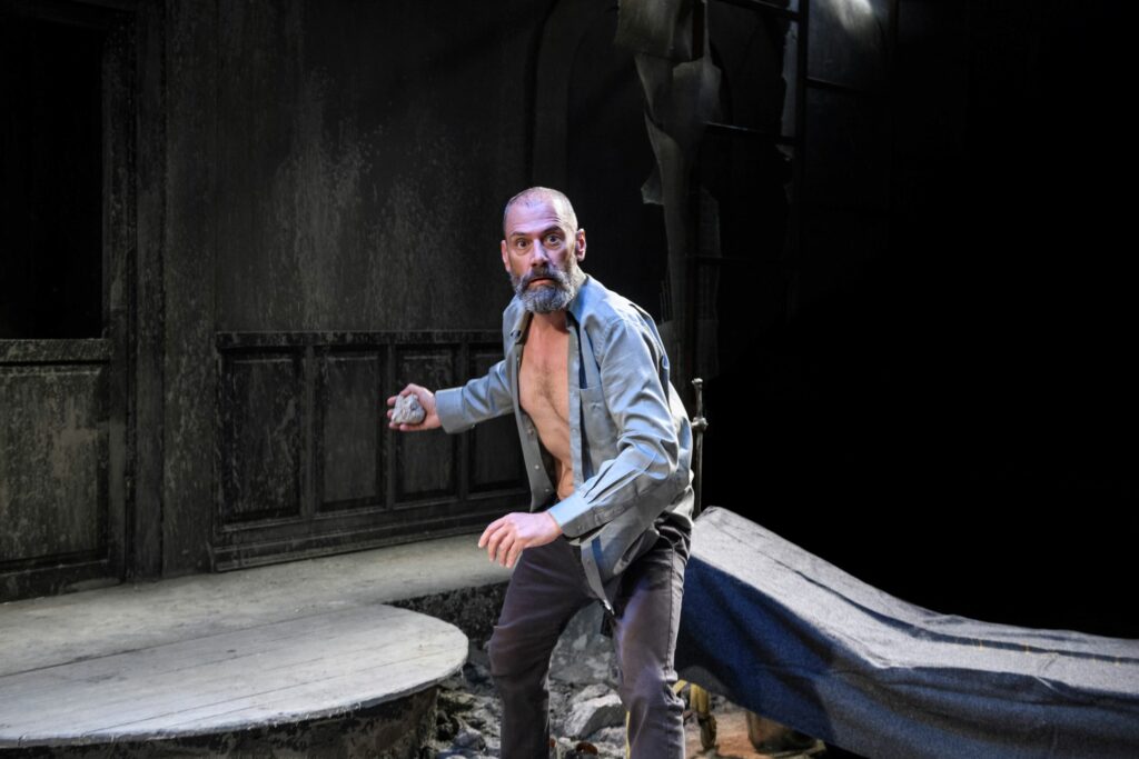theatromanis's tweet photo. Είδαμε την πολύ καλή παράσταση  "Berlin Alexanderplatz" στο Θέατρο της οδού Κυκλάδων – Λευτέρης Βογιατζής
https://t.co/p53HjwGU94 https://t.co/SJwnqUlNuw